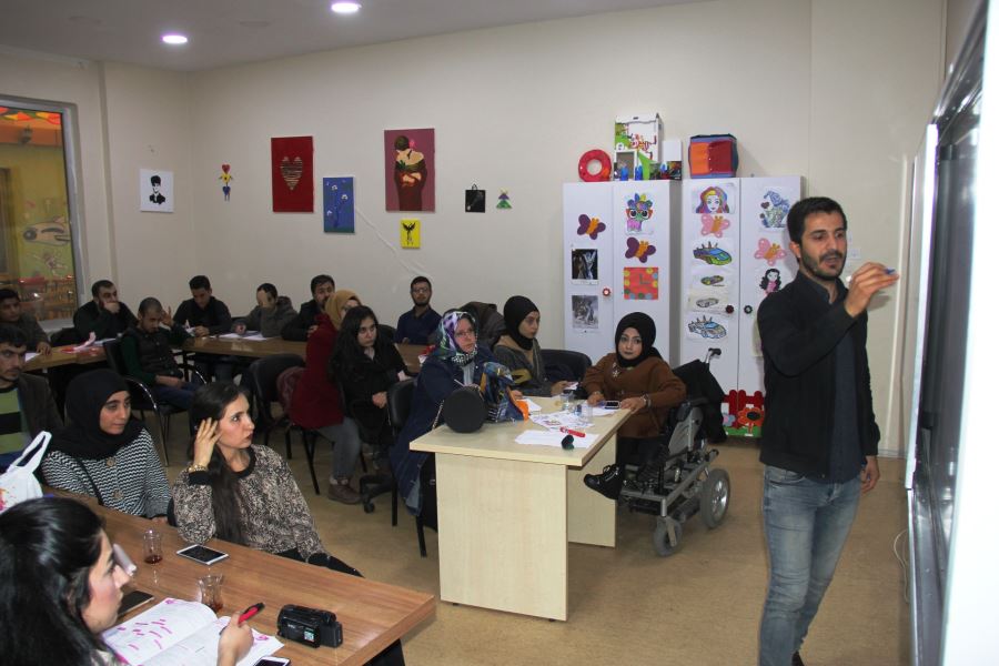 KPSS’YE GİRECEK OLAN ENGELLİ VATANDAŞLARA BÜYÜKŞEHİR’DEN EĞİTİM DESTEĞİ