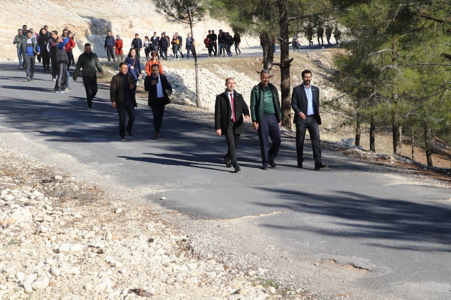 KARAKÖPRÜ’DE ÖĞRETMENLER DOĞA VE SAĞLIK İÇİN YÜRÜDÜ
