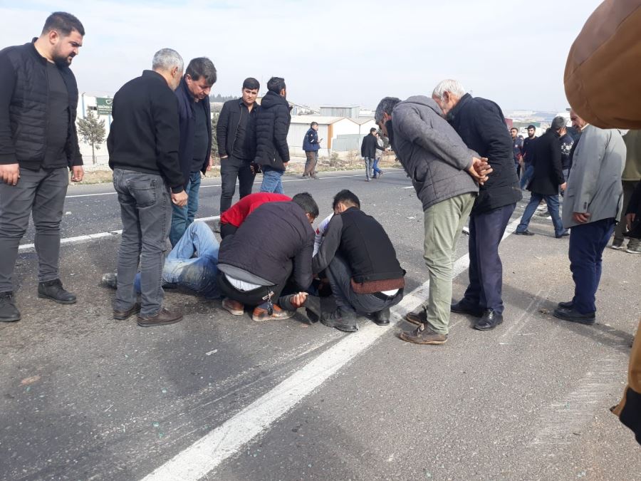 Otomobiller çarpıştı: 2’si ağır 4 yaralı
