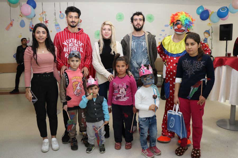 BÜYÜKŞEHİR’DEN HASTA ÇOCUKLARA YENİ YIL SÜPRİZİ
