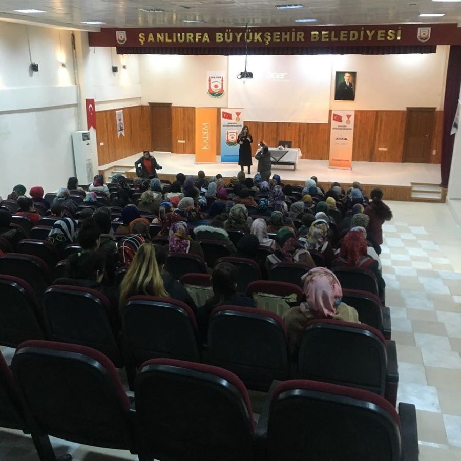 DOKTOR TUNA AKÇAL’DAN EĞİTİM SEMİNERİ