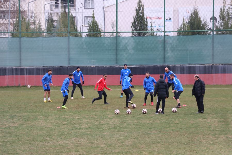 KARAKÖPRÜ BELEDİYESPOR, TELAFİ PEŞİNDE