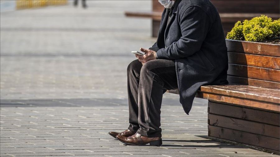 65 yaş üstü ve kronik rahatsızlığı olanların dışarı çıkmaları sınırlandırıldı