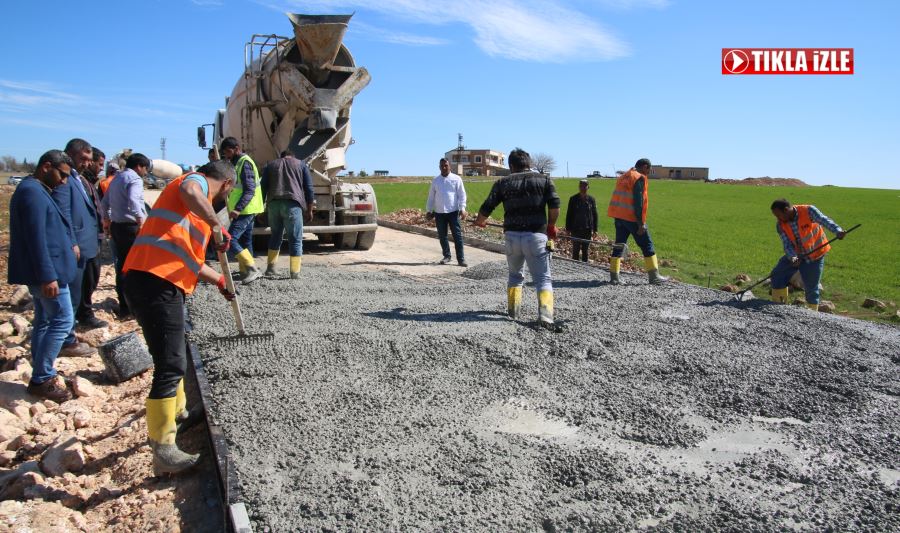 VİRANŞEHİR KIRSALINDA BETON YOL SEVİNCİ