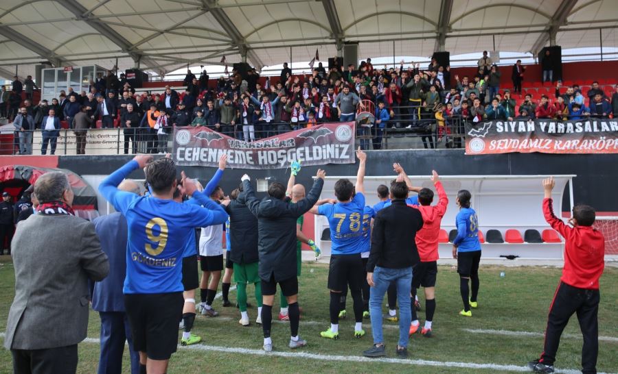 Futbolculardan taraftarlara çağrı; “Bizi yalnız bırakmayın”