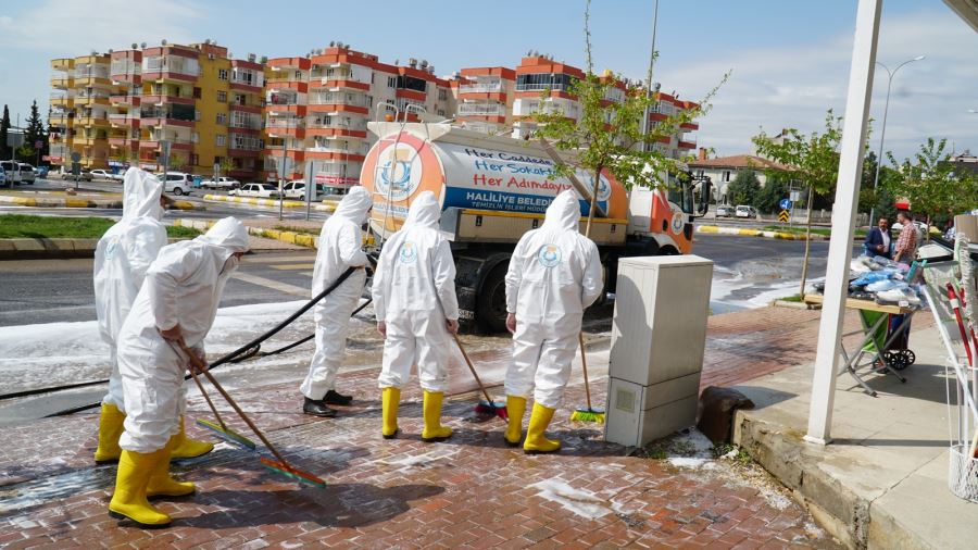 SALGINLA MÜCADELE KARŞIYAKA’DA DEVAM ETTİ