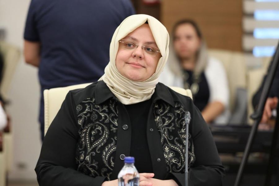 Bakan Selçuk; “Sosyal Yardımlaşma ve Dayanışma Vakıflarına Ek Kaynak Gönderilecek”