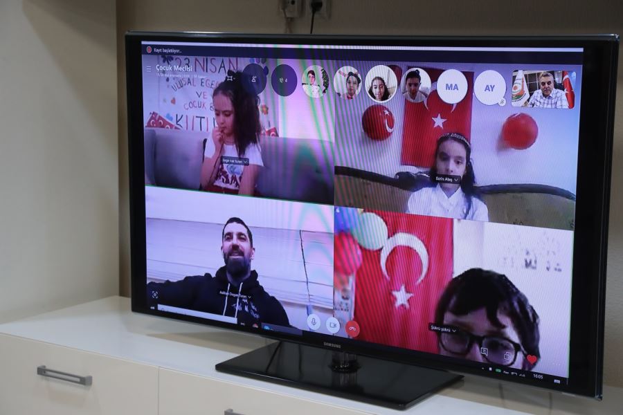 BAŞKAN BEYAZGÜL’DEN ÇOCUKLARA ARDA TURAN SÜRPRİZİ