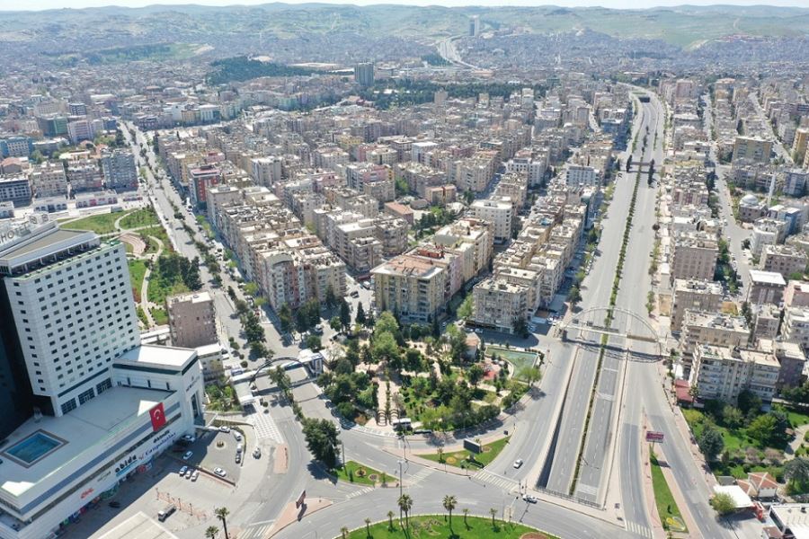 Kısıtlamanın üçüncü gününde de sokaklar boş kaldı