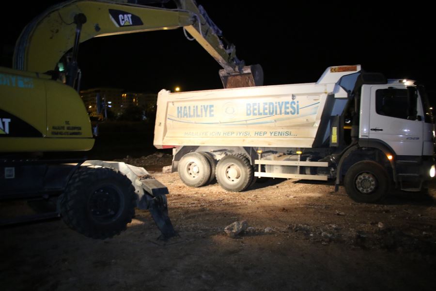 YENİ YOLLAR İÇİN ÇALIŞMALAR ARALIKSIZ SÜRÜYOR