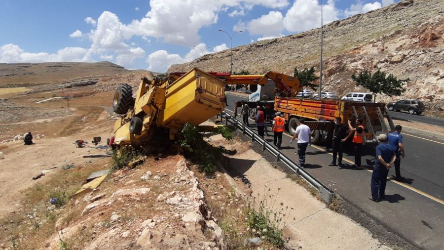 Şanlıurfa’da biçerdöver devrildi: 1 ölü, 1 yaralı