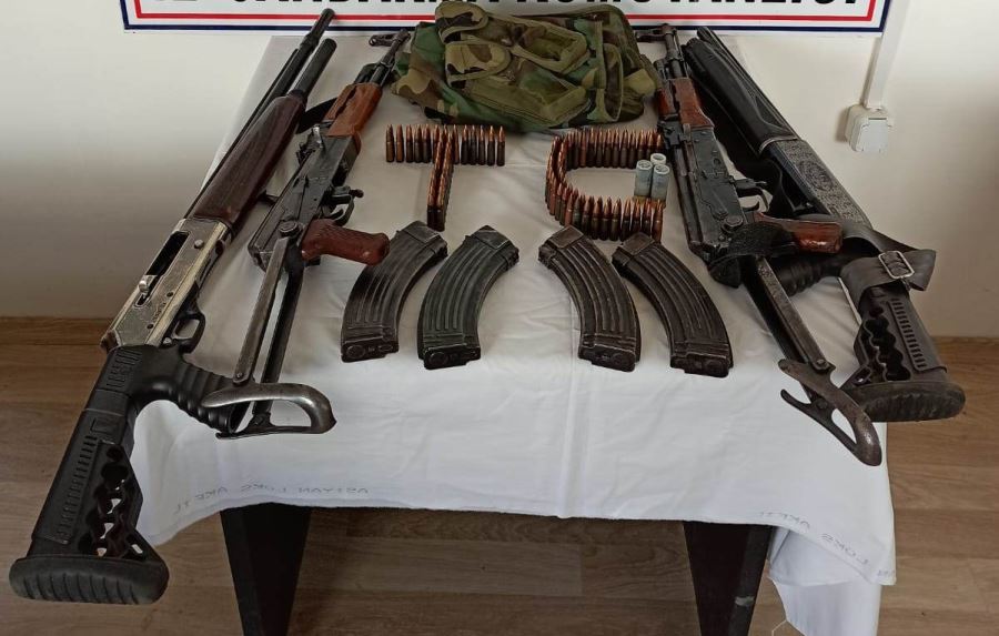 Şanlıurfa’da silah ve uyuşturucu operasyonunda 14 gözaltı 