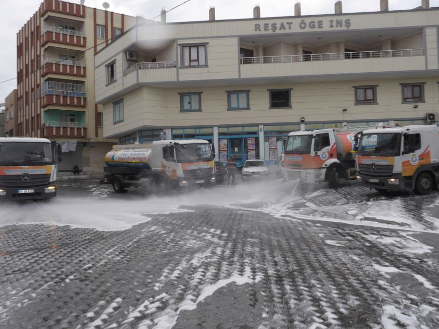 SALGINLA MÜCADELE GECELİ GÜNDÜZLÜ SÜRÜYOR