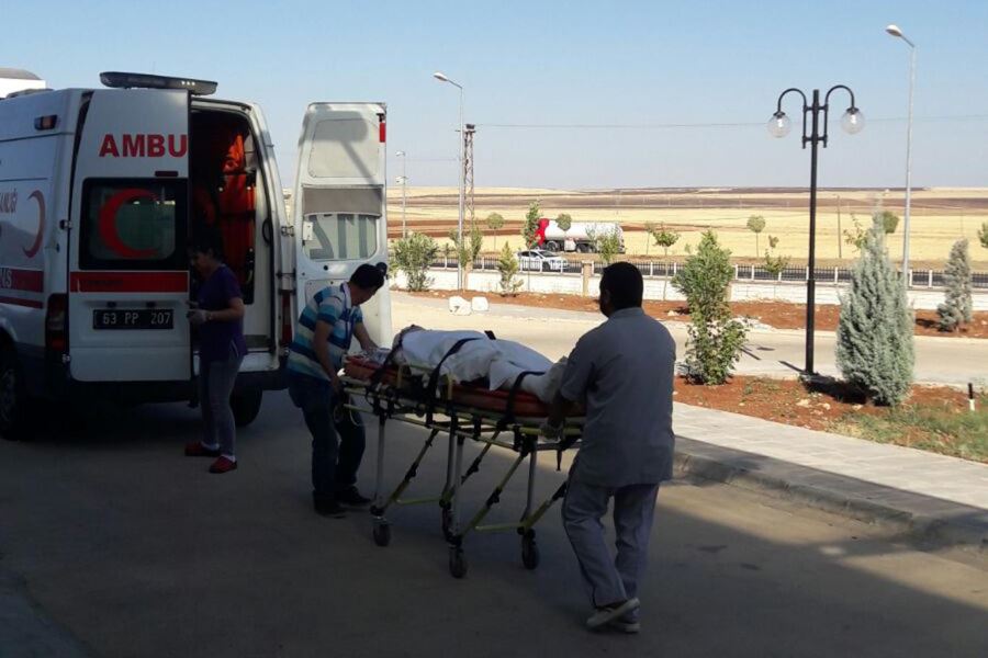 Devrilen otomobildeki 1 kişi hayatını kaybetti