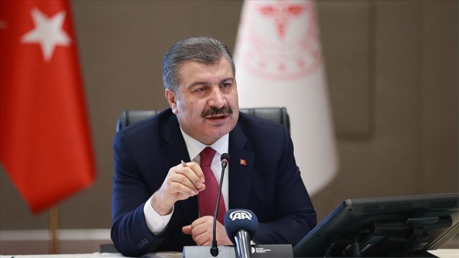 Koca: Ev dışında mutlaka maske takın ve sosyal mesafeyi koruyun