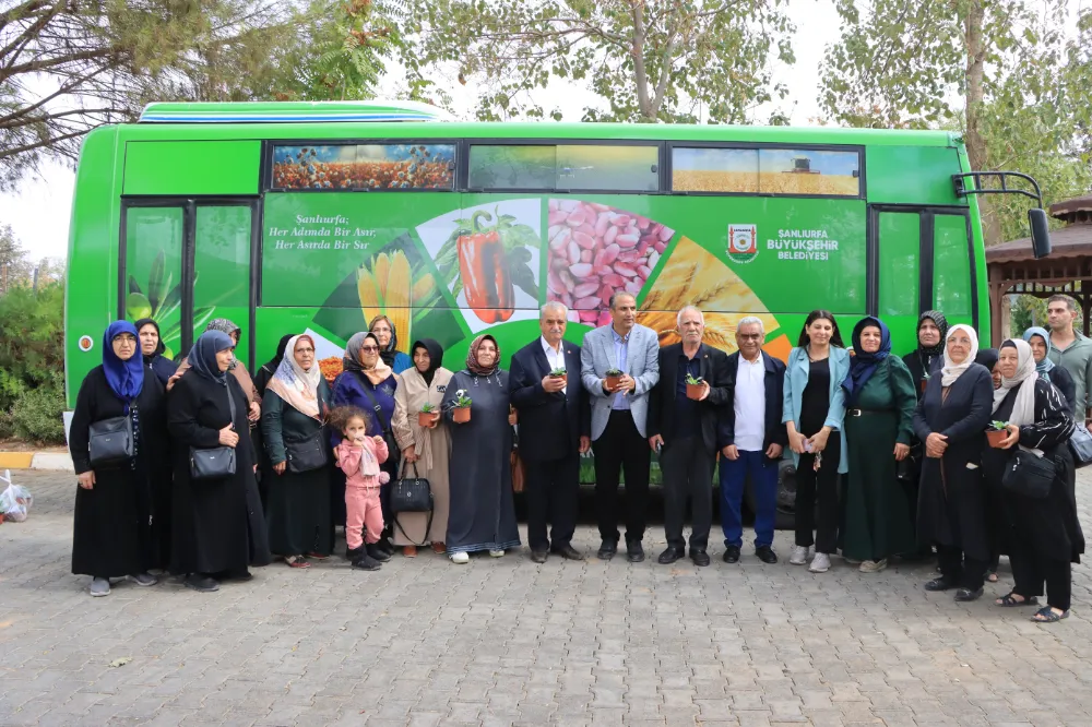 BÜYÜKŞEHİR, EMEKLİLERE HEM EĞİTİM VERDİ HEM MORAL SAĞLADI