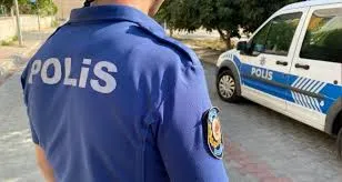 KAPI CAMINI KIRIP GİRDİĞİ AVİZECİ DÜKKANINDA UYUYA KALINCA YAKALANDI