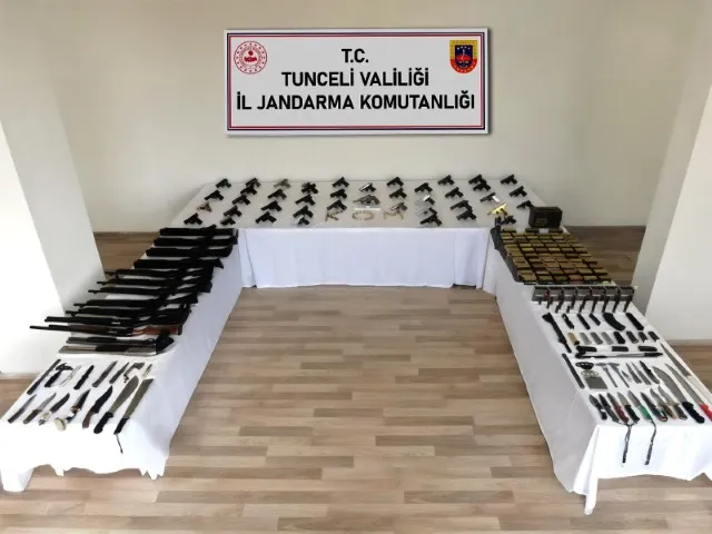 TUNCELİ MERKEZLİ 31 İLDE SİLAH KAÇAKÇILARINA OPERASYON: 60 GÖZALTI