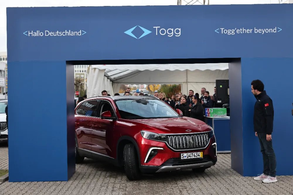 TOGG, ALMANYA’DA İLK TESLİMATLARINI GERÇEKLEŞTİRDİ