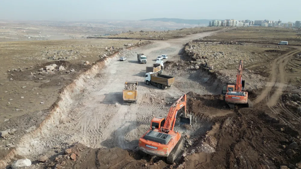 BÜYÜKŞEHİR’DEN KARAKÖPRÜ’YE 3,5 KİLOMETRELİK YENİ BAĞLANTI YOLU