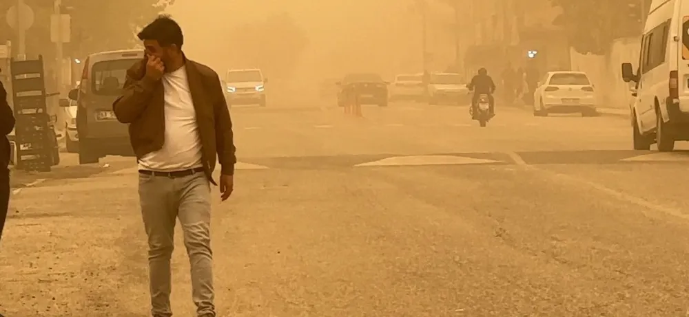 TOZ BULUTU ŞANLIURFA SEMALARINI KAPLADI