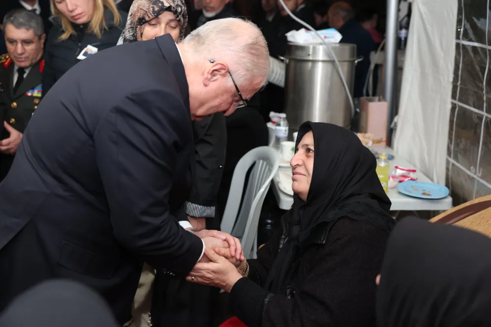 BAKAN GÜLER’DEN ŞEHİT AİLELERİNE ZİYARET