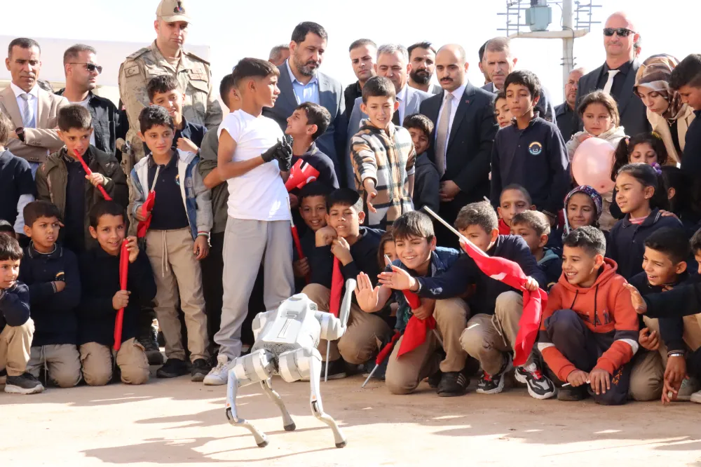 KIRSALDA YÜZLERCE ÖĞRENCİ BİLİMLE BULUŞTU