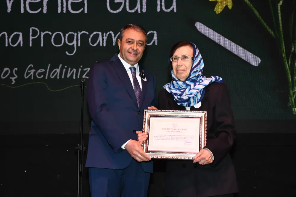 24 KASIM ÖĞRETMENLER GÜNÜ ŞANLIURFA’DA COŞKUYLA KUTLANDI