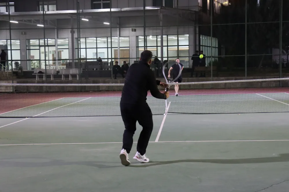 ŞANLIURFA’DA ÖĞRETMENLER KORTTA BULUŞTU