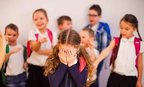 TÜRKİYE’DE AKRAN ZORBALIĞINA KARŞI ÜÇ BAKANLIKTAN ÇOK BOYUTLU MÜCADELE 