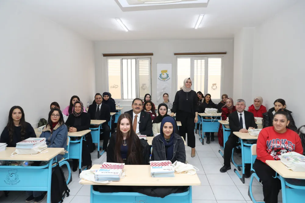 BAŞKAN CANPOLAT’TAN ÜNİVERSİTE ADAYLARINA BÜYÜK DESTEK