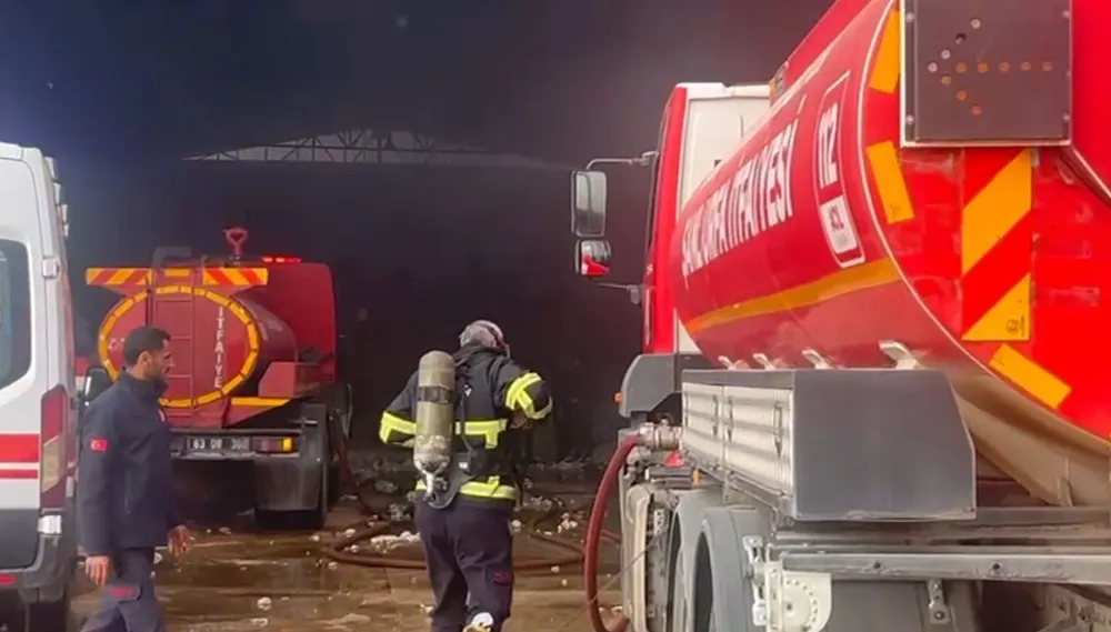 ŞANLIURFA’DA PAMUK FABRİKASINDA YANGIN