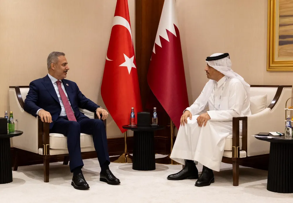 BAKAN FİDAN, KATARLI MEVKİDAŞI AL THANİ İLE GÖRÜŞTÜ