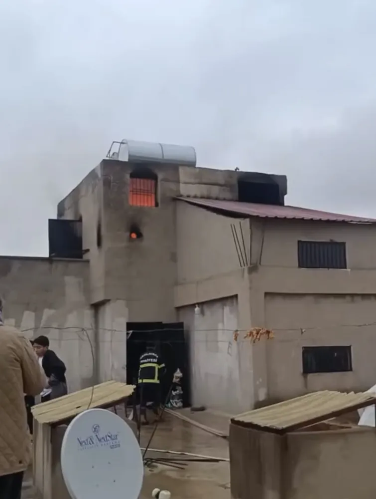 SİVEREK’TE APARTMANDA ÇIKAN YANGIN PANİĞE NEDEN OLDU