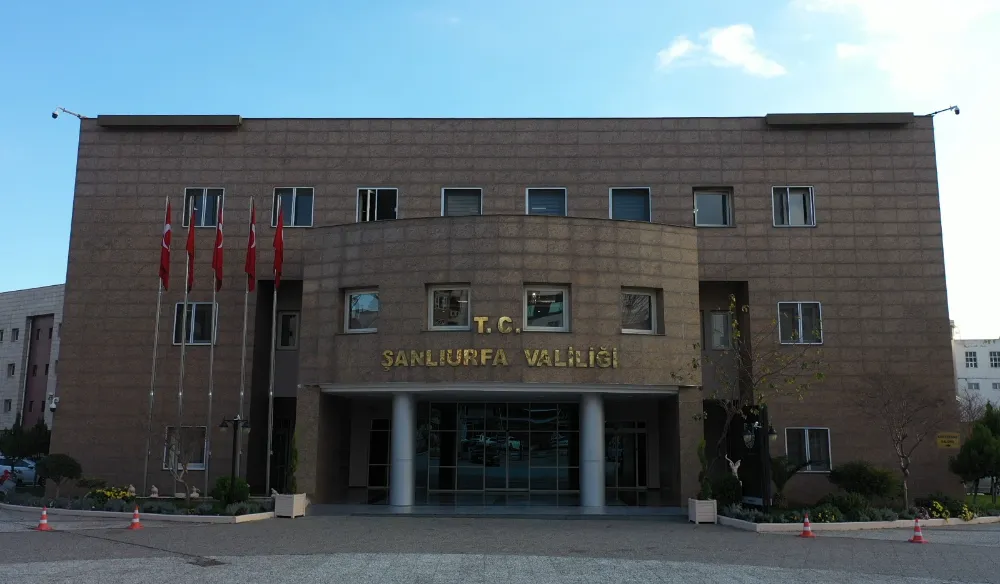 ŞANLIURFA’DA SOKAK KÖPEKLERİ 2 KİŞİYİ ISIRDI