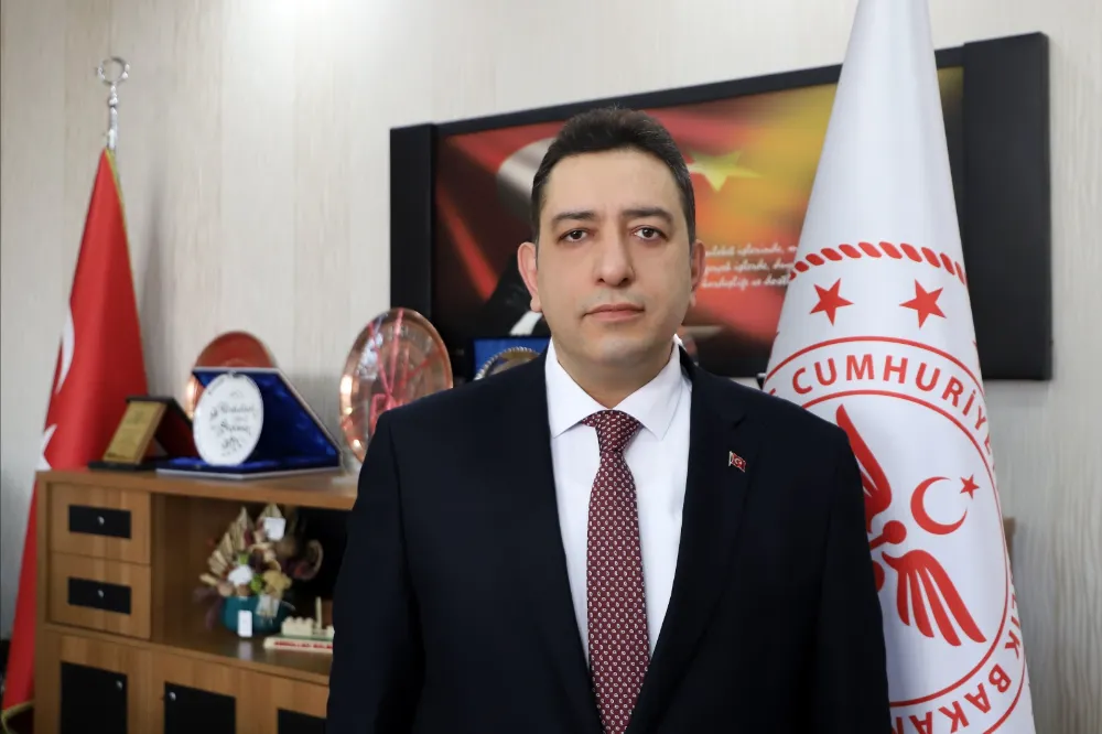 SAĞLIK HİZMETLERİ BİR EKİP İŞİDİR