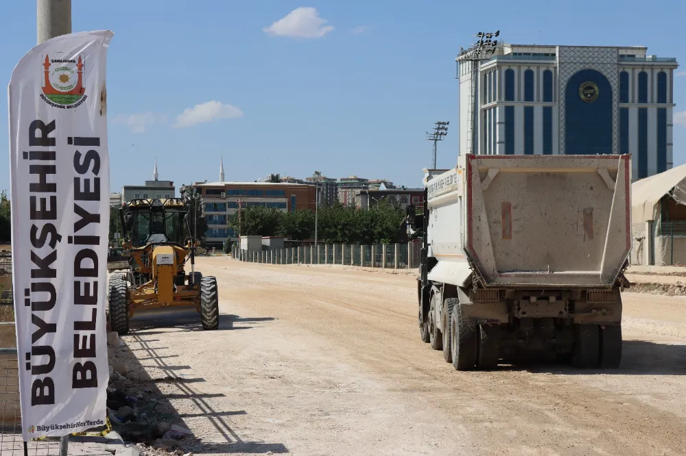 ŞANLIURFA BÜYÜKŞEHİR BELEDİYESİ’NDEN PAŞABAĞI MAHALLESİ’NDE ASFALT HAZIRLIĞI