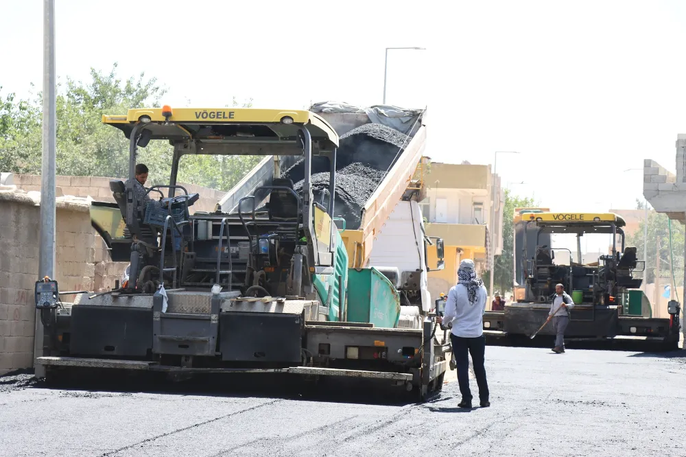 SURUÇ TİLAL CADDESİ SICAK ASFALTA KAVUŞTU 