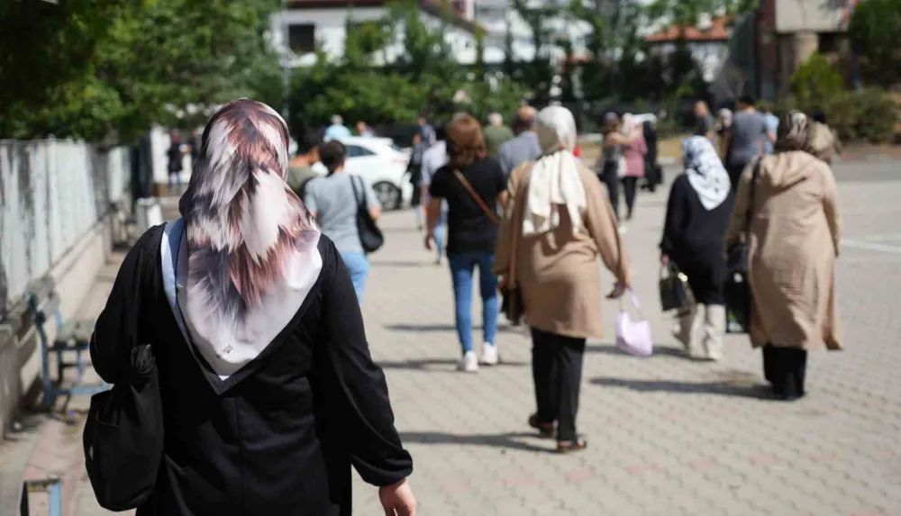 YKS MARATONU TYT İLE BAŞLADI