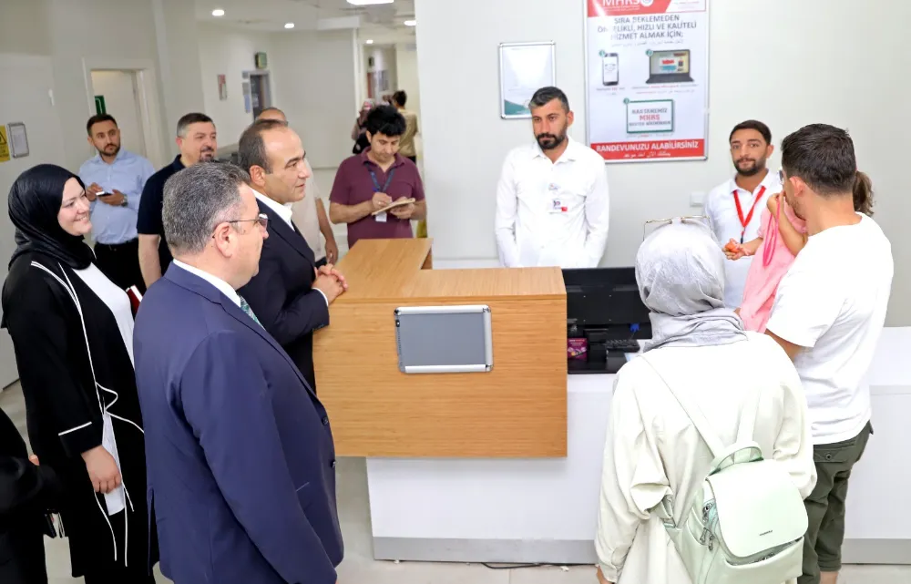 *İl Sağlık Müdürü Dr. Öğr. Üyesi Erhan Berk’ten Bozova İlçesine Kapsamlı Ziyaret*