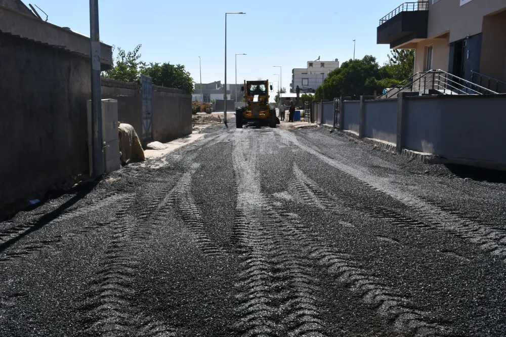 SİVEREK’TE ÜSTYAPI ÇALIŞMALARI ARALIKSIZ SÜRÜYOR