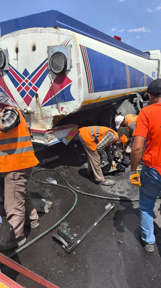 ŞANLIURFA OTOMOBİL SULAMA TANKERİNE ÇARPTI: 1 ÖLÜ 