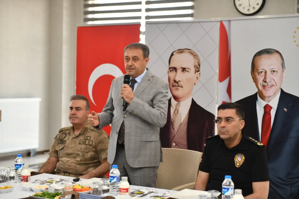 VALİ ŞILDAK GÜVENLİK KORUCULARIYLA BULUŞTU