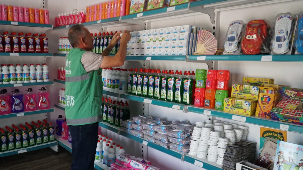 HALİLİYE BELEDİYESİ SIFIR ATIK MARKETLERİ İLE GERİ DÖNÜŞÜMDE FARK YARATIYOR