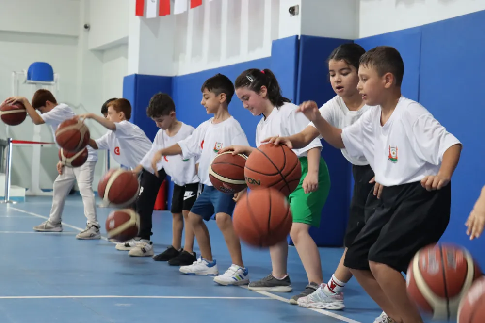  ŞANLIURFA BÜYÜKŞEHİR BELEDİYESİ’NDEN ÇOCUKLARA PROFESYONEL BASKETBOL EĞİTİMİ