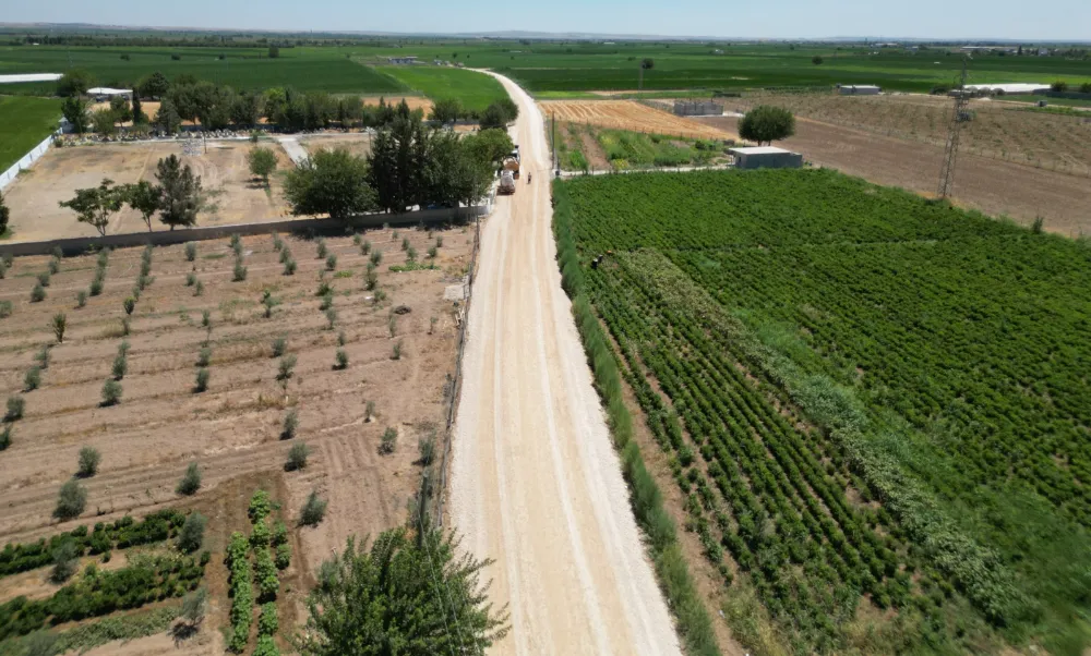 SURUÇ’TA YOL YATIRIMLARI HIZ KESMEDEN SÜRÜYOR