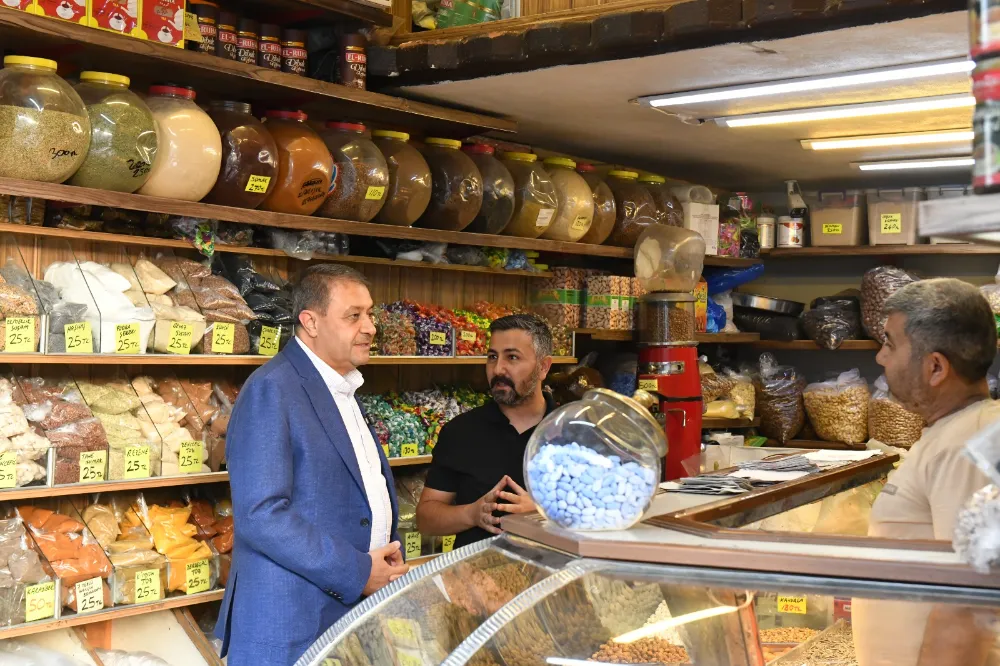 VALİ ŞILDAK’TAN HAŞİMİYE ESNAFINA ZİYARET