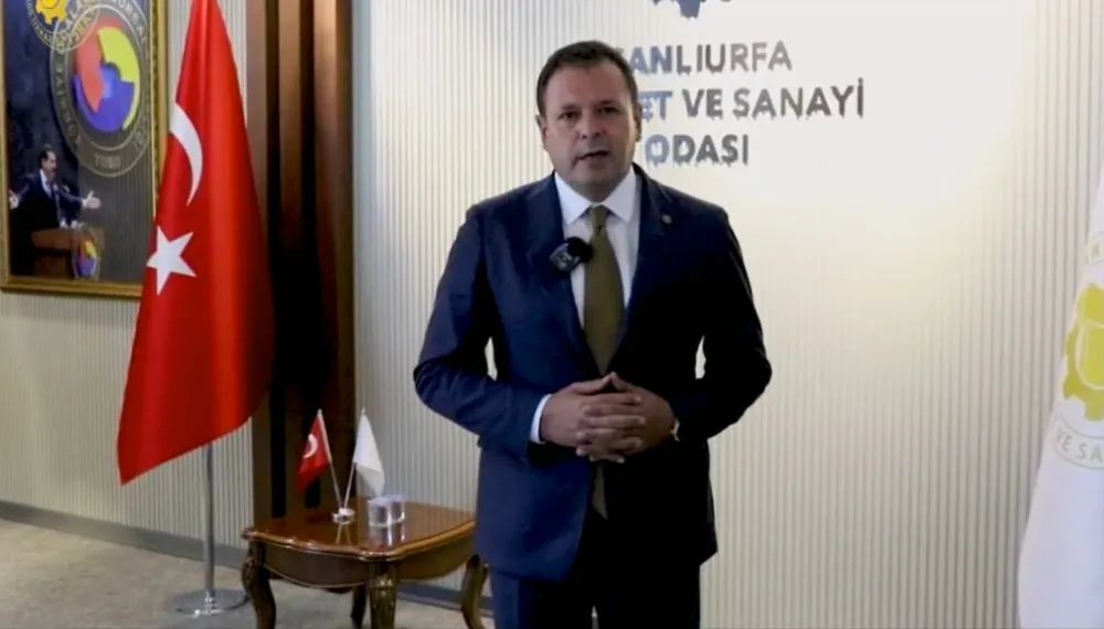 BİRECİK’TE GENÇLERE SPOR YATIRIMI: ÜÇ MAHALLEYE HALI SAHA
