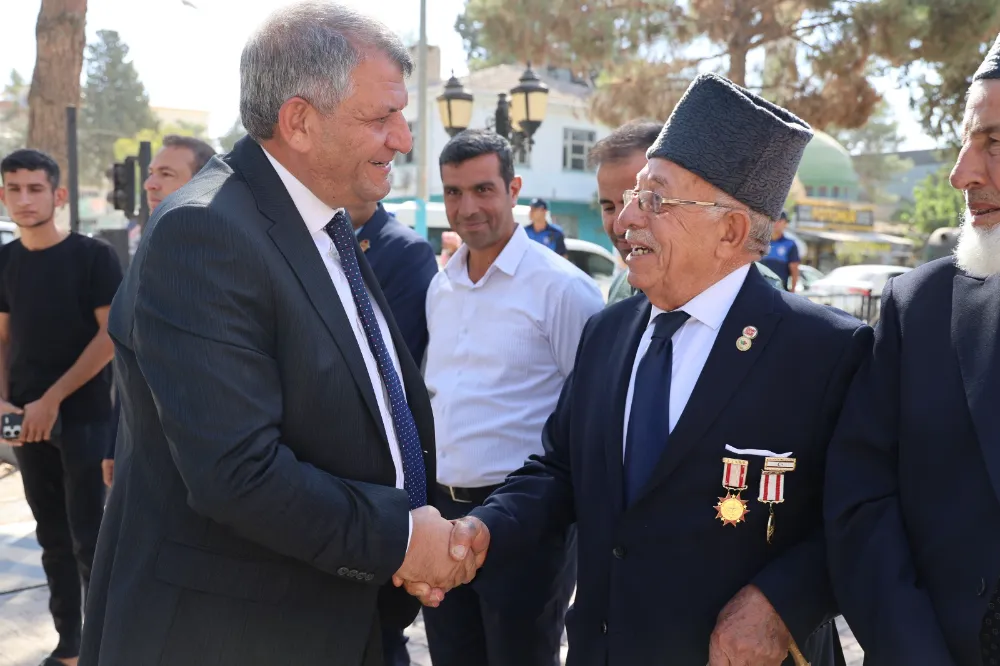 AKÇAKALE’DE GAZİLER GÜNÜ TÖRENİ DÜZENLENDİ