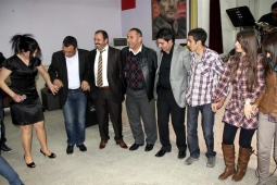 ÖGRENCİLERE MORAL GECESİ